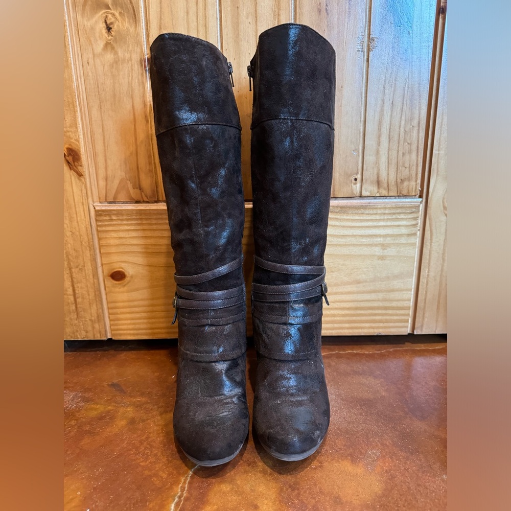 Baretraps women’s dress boot size 8